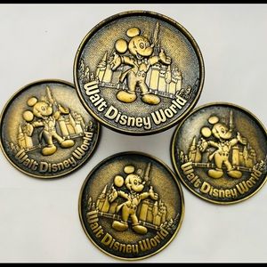 4 Vintage Mickey Mouse Walt Disney World Metal Coasters Drink Holder Canada 3.5”